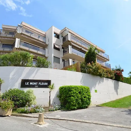 Apartment 6 Personnes Avec Terrasse Et Piscine Quartier Fabron A Nice