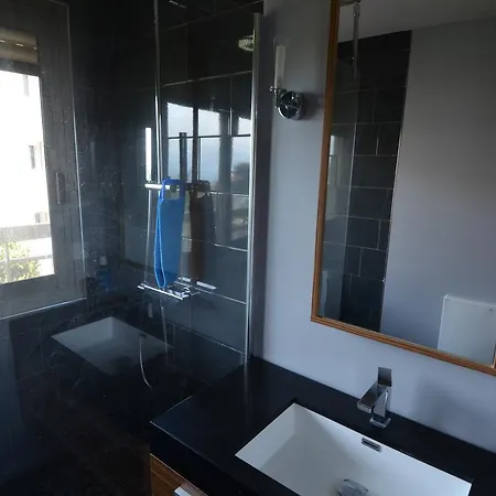 6 Personnes Avec Terrasse Et Piscine Quartier Fabron A Apartment Nice